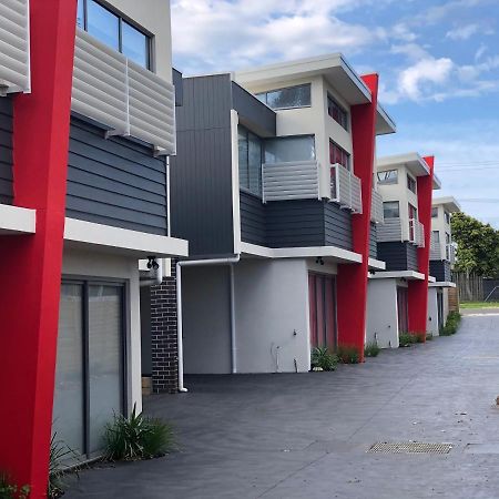 Phillip Island Townhouses คาวเวส ภายนอก รูปภาพ